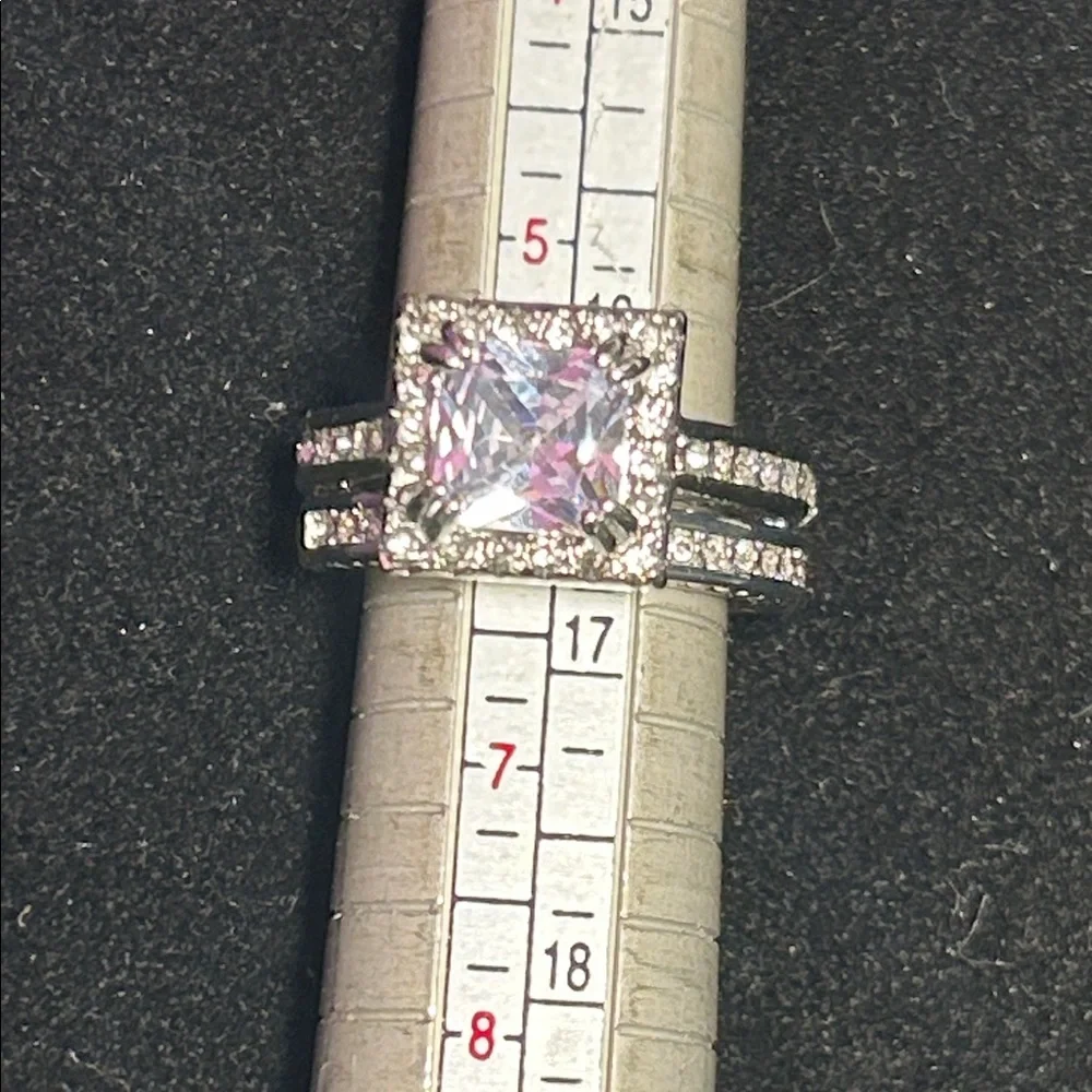 🛑UNAVAILABLE🛑 Elegant Silver Women's Ring Set - Picture 8 of 8